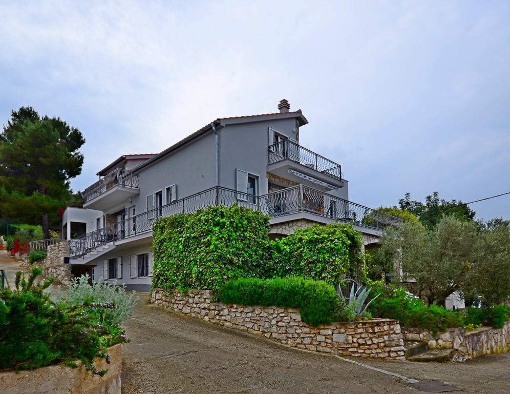 Apartment Ivona Стоморска Стая снимка